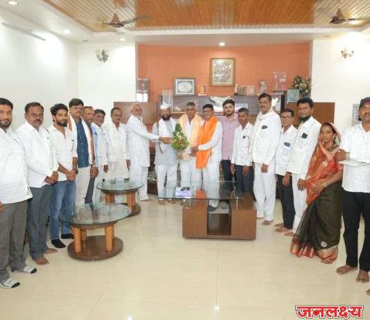 सोयगाव तालुका शेतकरी सहकारी दूध संघाच्या चेअरमनपदी गोपीचंद जाधव; शिवदास राजपूत व्हाईस चेअरमन