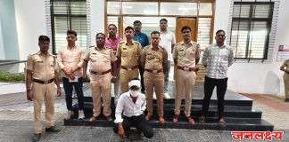 पाथर्डी पोलिसाकडून गंठणचोर,व मोबाईल चोर अशा दोन वेगवेगळ्या गुन्ह्यातील दोन आरोपी गजाआड