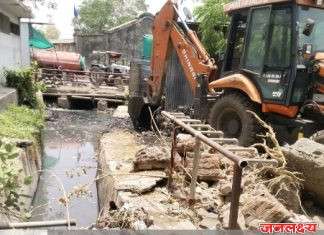 पाचोऱ्यात मान्सूनपूर्व नालेसफाई मोहिमेला पाचोरा नगरपरिषदेचा वेग