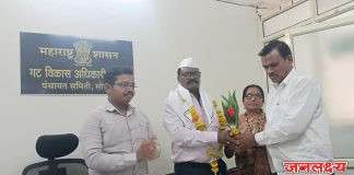 सोयगाव : पंचायत समितीचे वरिष्ठ संपतराव गीते सेवानिवृत्त ; कर्मचाऱ्यां तर्फे सत्कार