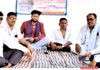 गौण खनिज प्रकरणातील कथित भ्रष्टाचाराच्या चौकशीसाठी तहसील कार्यालयासमोर आमरण उपोषण
