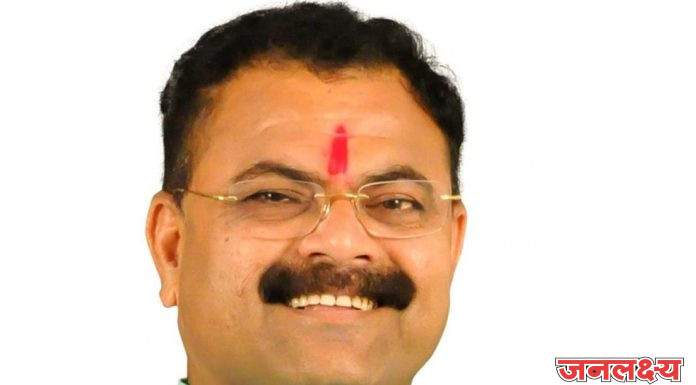 श्री.गोविंद महाराजांच्या दर्शनाने किशोर आप्पा पाटील याच्या प्रचाराची उद्या पिंपळगाव येथून सुरुवात